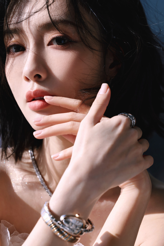 yo美女非安卓版yolanda英文名寓意-第2张图片-太平洋在线下载